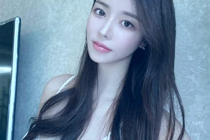 Olivia, 32 — Escort in Jiwuwu, Indonesia