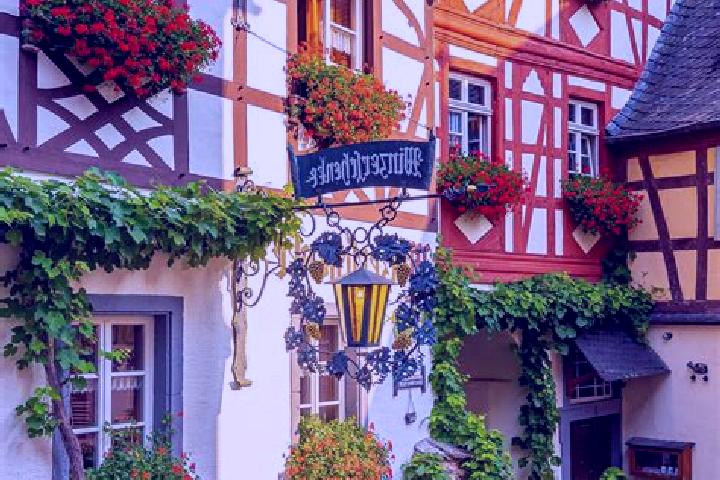 Olivia, 32 — Escort in Wurrich, Germany