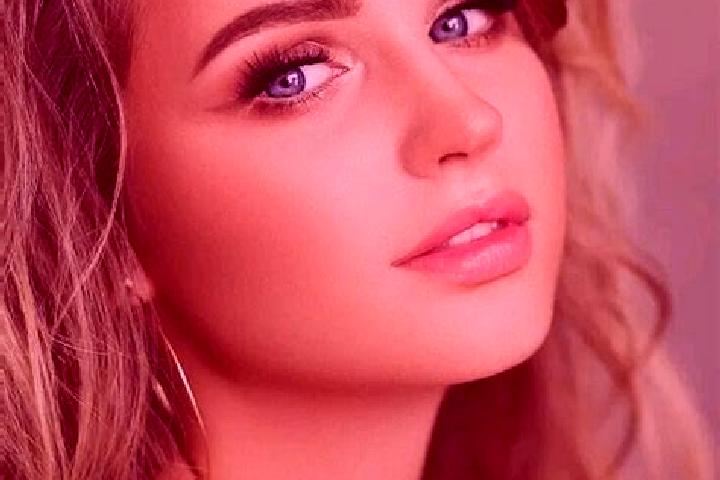 Olivia, 33, a dark blonde blue-eyed slavic companion based in Ribeiro Goncalves. Offering 69, Party Girl, CIM. Available for incall and outcall, day and even...