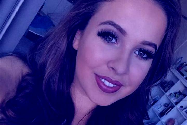Olivia, 33, a red brown-eyed mixed companion based in Curral Velho. Offering Party Girl, Striptease, Duos, A-Level. Available for incall and outcall, overnig...