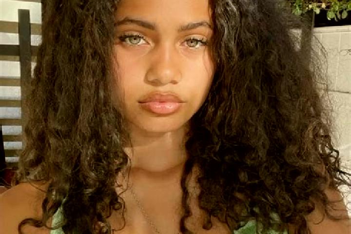 Olivia, 33, a red green-eyed mixed companion based in Saulxures-les-Nancy. Offering 69, Erotic Massage, Deep French Kissing. Available for incall and outcall...