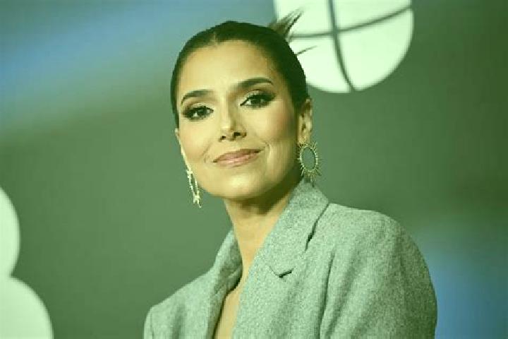 Olivia, 35, a black grey-eyed latina companion based in Theize. Offering Striptease, Duos, Travel Companion, Girlfriend Experience, Couples. Available for in...