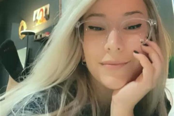 Olivia, 35, a blonde amber-eyed latina companion based in San Jose de Las Matas. Offering Girlfriend Experience, Couples, A-Level. Available for incall and o...