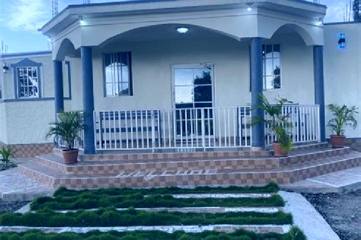 Olivia, 35 — Escort in Pignon, Haiti