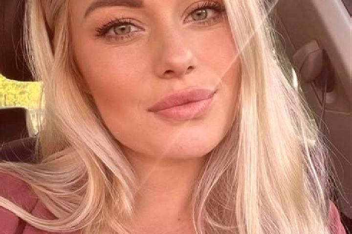 Olivia, 36, a blonde hazel-eyed ebony companion based in Laguna Dalga. Offering OWO, Striptease, Prostate Massage, Overnight, Roleplay. Available for incall ...