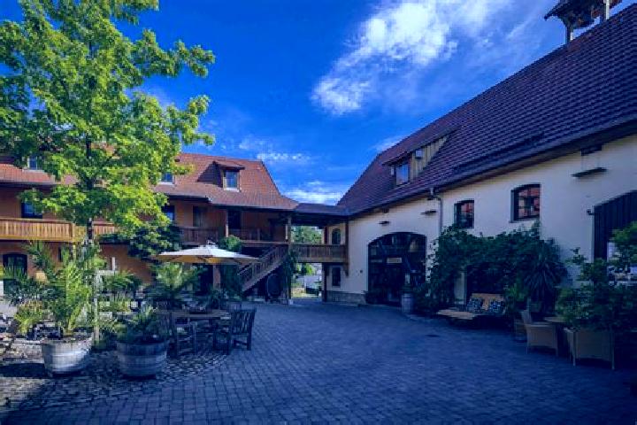 Olivia, 36 — Escort in Grossrudestedt, Germany