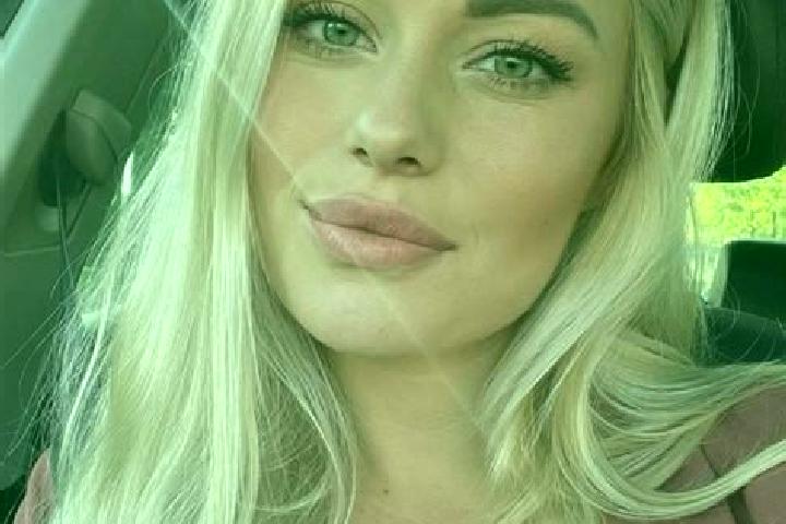 Olivia, 38, a blonde hazel-eyed european companion based in Westensee. Offering A-Level, OWO, BDSM. Available for incall and outcall, overnight bookings avai...