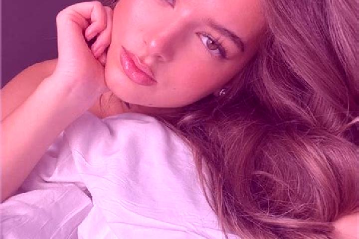 Olivia, 38, a chestnut grey-eyed latina companion based in San Donaci. Offering Girlfriend Experience, GFE, CIM. Available for incall and outcall, overnight ...