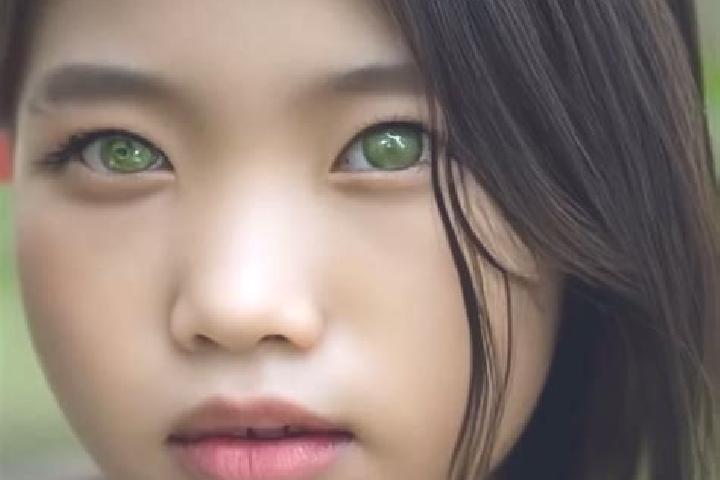 Olivia, 38, a red green-eyed asian companion based in Grundy Center. Offering Fetish, Tantra, CIM, Prostate Massage. Available for incall and outcall, overni...