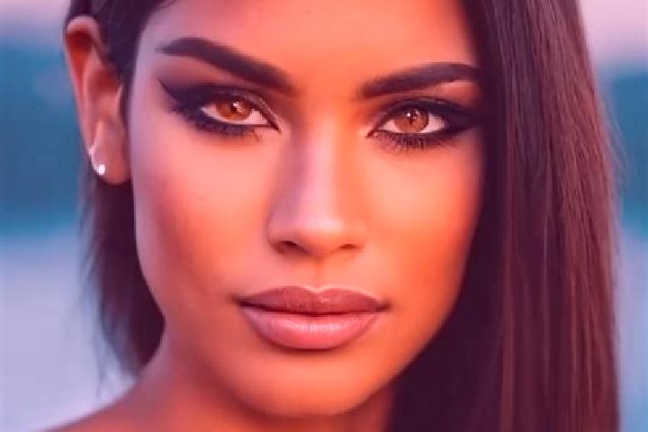 Penelope, 20, a brunette amber-eyed latina companion based in Usurei. Offering Party Girl, Travel Companion, Dinner Date, GFE. Available for incall and outca...