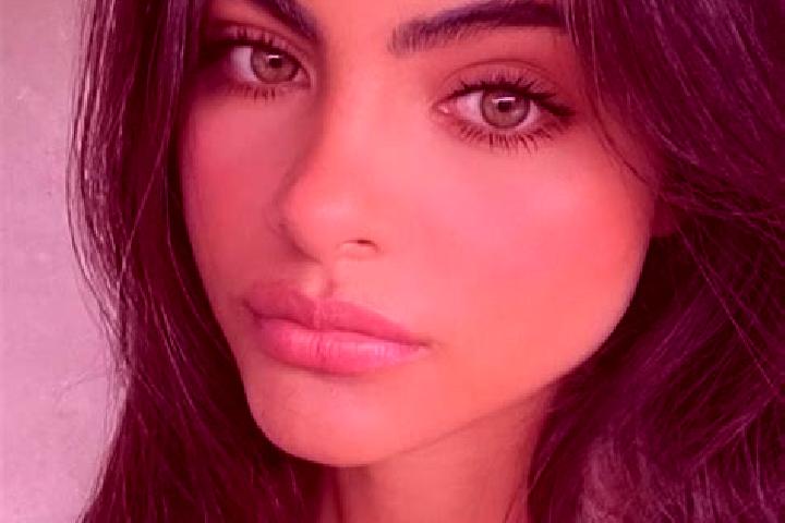 Penelope, 21, a chestnut dark-eyed indian companion based in Shenandoah Junction. Offering Striptease, GFE, Couples. Available for incall and outcall, overni...