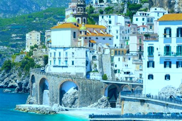 Penelope, 21 — Escort in Pietole, Italy