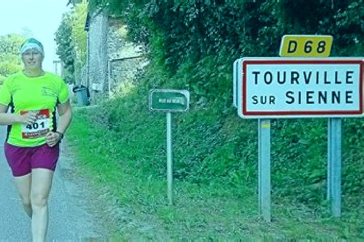 Penelope, 21 — Escort in Tourville-sur-Sienne, France