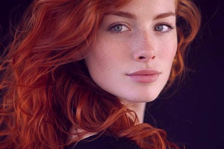 Penelope, 22, a auburn green-eyed mediterranean companion based in Oarta de Sus. Offering Party Girl, Overnight, A-Level, Girlfriend Experience. Available fo...
