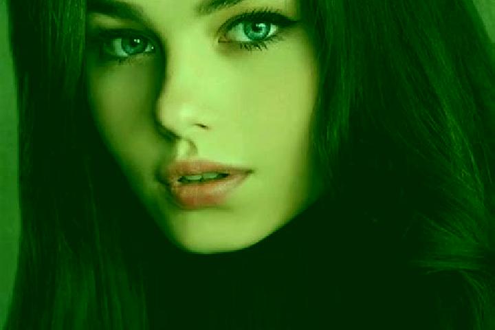 Penelope, 22, a brunette dark-eyed caucasian companion based in Waipu. Offering Striptease, Fetish, OWO, Couples. Available for incall and outcall, overnight...