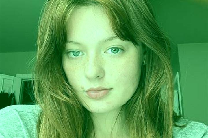 Penelope, 22, a red green-eyed european companion based in Amrakits. Offering CIM, Deep French Kissing, Roleplay, Dinner Date. Available for incall and outca...