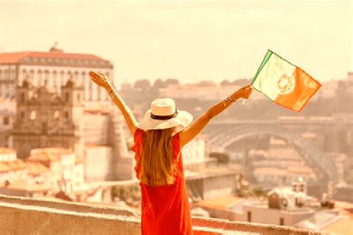 Penelope, 22 — Escort in Guia, Portugal