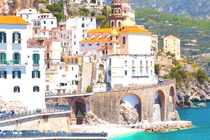 Penelope, 22 — Escort in Isolabella, Italy