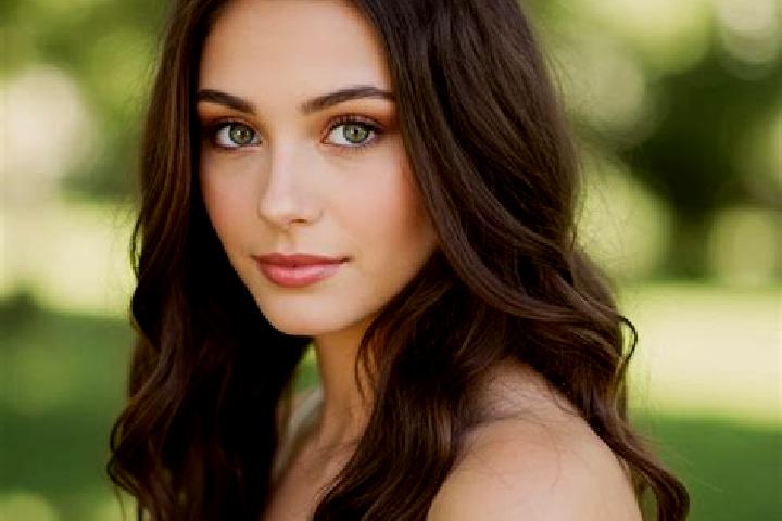 Penelope, 23, a black hazel-eyed slavic companion based in Soyibug. Offering Erotic Massage, Travel Companion, Duos. Available for incall and outcall, day an...