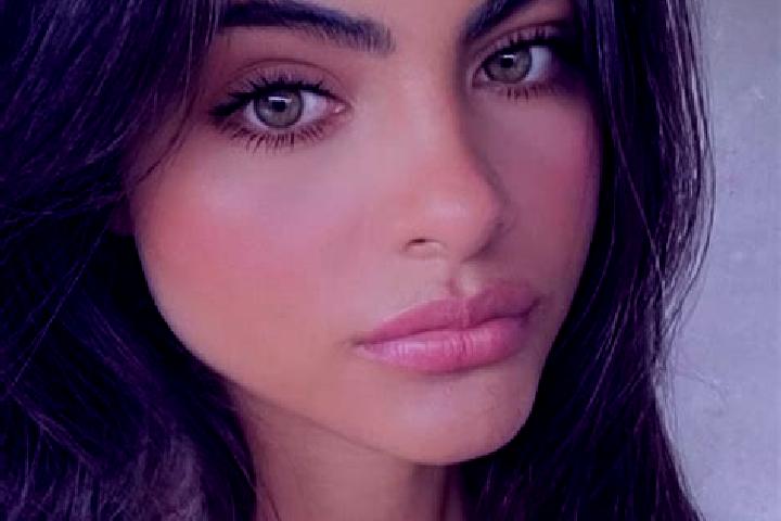 Penelope, 24, a black green-eyed indian companion based in Monte San Marino. Offering A-Level, Prostate Massage, Couples, Roleplay, OWO. Available for incall...