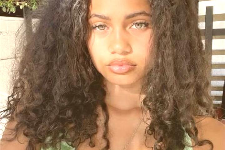 Penelope, 24, a black green-eyed mixed companion based in Blatne. Offering Tantra, Massage, Deep French Kissing, BDSM, GFE. Available for incall and outcall,...