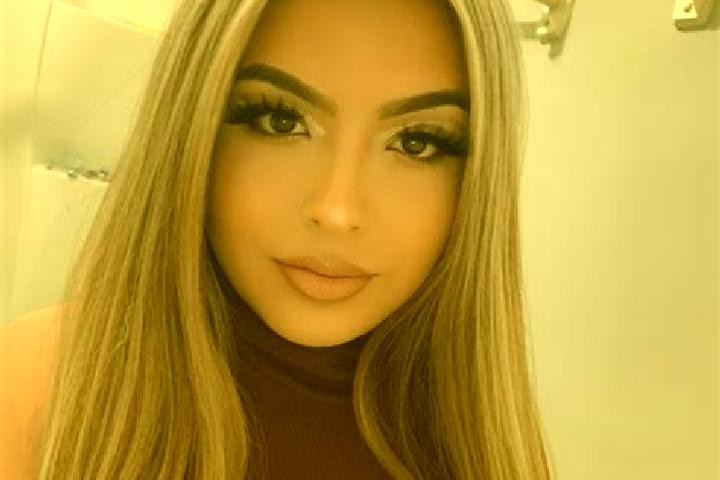 Penelope, 24, a blonde amber-eyed latina companion based in Siaga. Offering Travel Companion, Party Girl, Prostate Massage, Couples. Available for incall and...