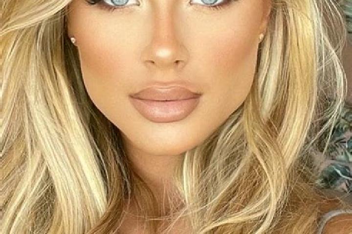 Penelope, 24, a red blue-eyed latina companion based in Pabean. Offering Striptease, Overnight, Duos. Available for incall and outcall, day and evening dates.