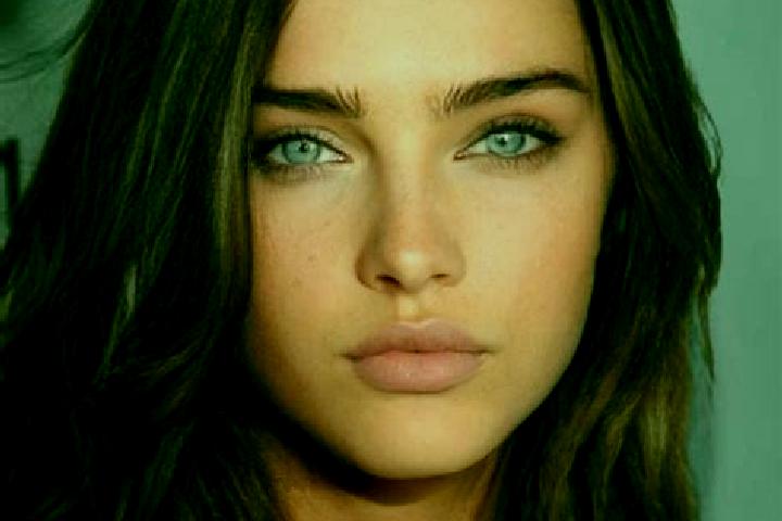 Penelope, 25, a chestnut amber-eyed caucasian companion based in Level Green. Offering BDSM, A-Level, Deep French Kissing, Massage. Available for incall and ...