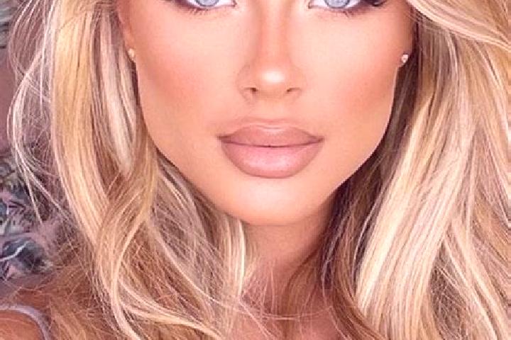 Penelope, 26, a blonde blue-eyed latina companion based in Dolice. Offering Travel Companion, Prostate Massage, Roleplay. Available for incall and outcall, d...