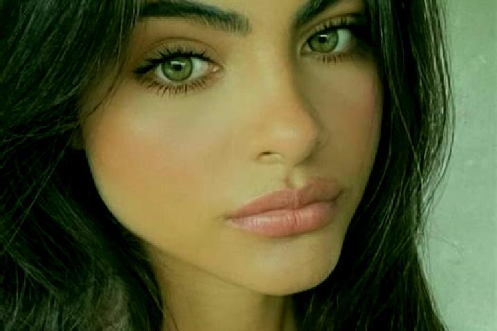 Penelope, 26, a brunette green-eyed caucasian companion based in Pescueza. Offering Prostate Massage, Deep French Kissing, Erotic Massage, Massage. Available...