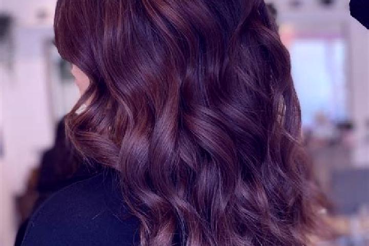 Penelope, 26, a chestnut brown-eyed mixed companion based in Castel di Sangro. Offering Tantra, CIM, 69. Available for incall and outcall, day and evening da...