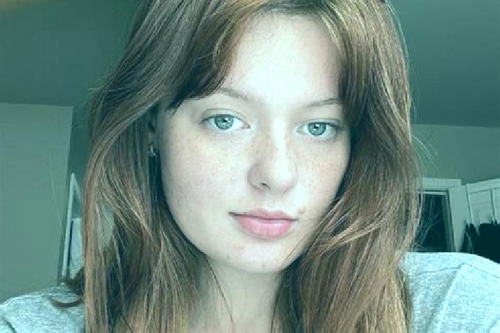 Penelope, 27, a auburn grey-eyed mixed companion based in Sencha. Offering OWO, Travel Companion, Deep French Kissing. Available for incall and outcall, over...