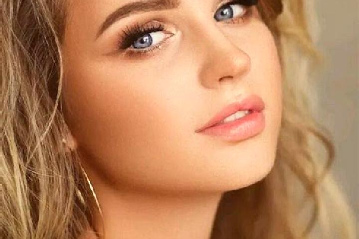 Penelope, 27, a dark blonde blue-eyed slavic companion based in Titay. Offering CIM, Striptease, Tantra. Available for incall and outcall, day and evening da...