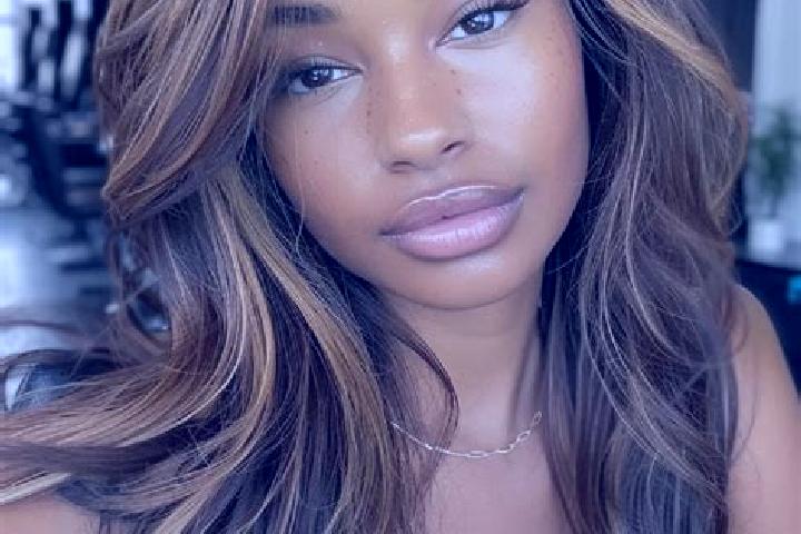 Penelope, 27, a dark blonde dark-eyed mixed companion based in Ea Po. Offering Couples, 69, Striptease, Party Girl. Available for incall and outcall, overnig...
