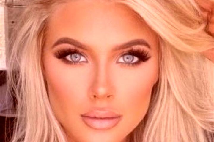 Penelope, 27, a platinum blonde grey-eyed indian companion based in Dobrinje. Offering Fetish, Couples, Girlfriend Experience. Available for incall and outca...
