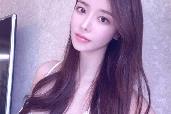 Penelope, 27 — Escort in Zhympity, Kazakhstan