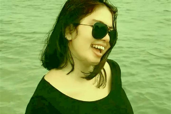 Penelope, 28 — Escort in Sumbawa Besar, Indonesia