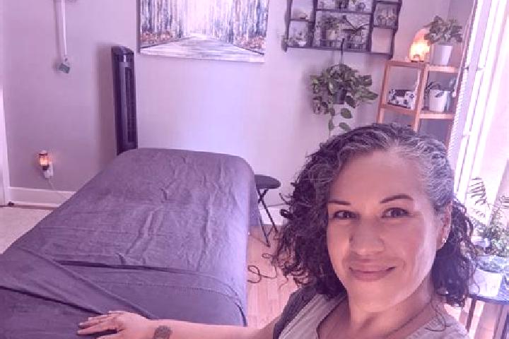 Penelope, 29, a black grey-eyed mixed companion based in Canyelles. Offering Massage, Couples. Available for incall and outcall, day and evening dates.
