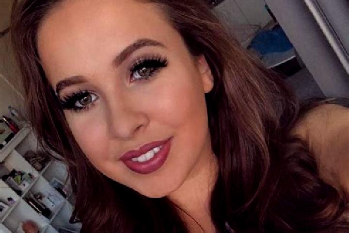 Penelope, 29, a brunette amber-eyed european companion based in Sodus. Offering A-Level, Dinner Date, Overnight. Available for incall and outcall, overnight ...