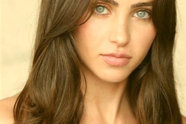 Penelope, 29, a dark blonde brown-eyed middle eastern companion based in Mahang. Offering Dinner Date, Party Girl, Girlfriend Experience. Available for incal...