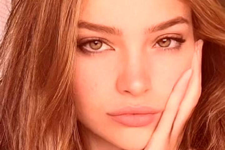 Penelope, 29, a dark blonde dark-eyed middle eastern companion based in Aanjar. Offering Party Girl, Dinner Date. Available for incall and outcall, overnight...