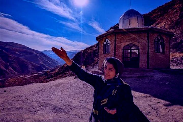 Penelope, 29 — Escort in Golmakan, Iran