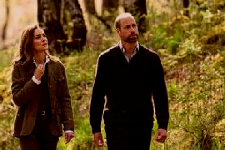 Penelope, 30 — Escort in Pasean, Indonesia