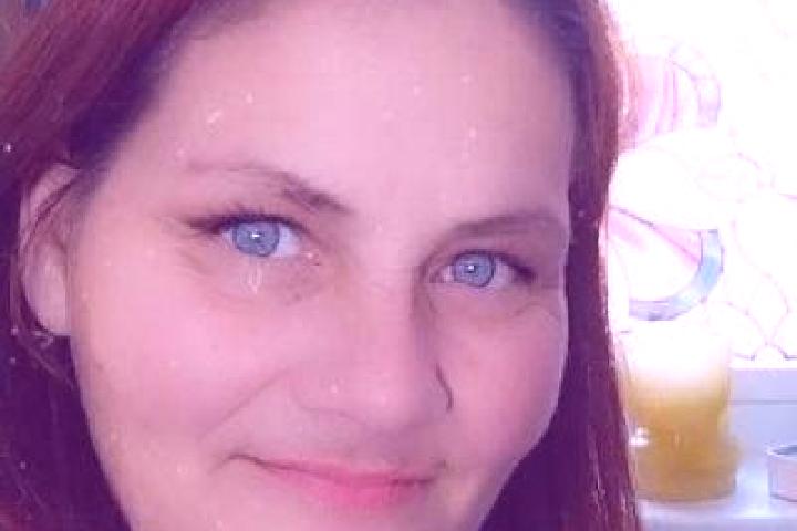 Penelope, 31, a red grey-eyed slavic companion based in Noosaville. Offering OWO, Overnight, Girlfriend Experience, Roleplay. Available for incall and outcal...