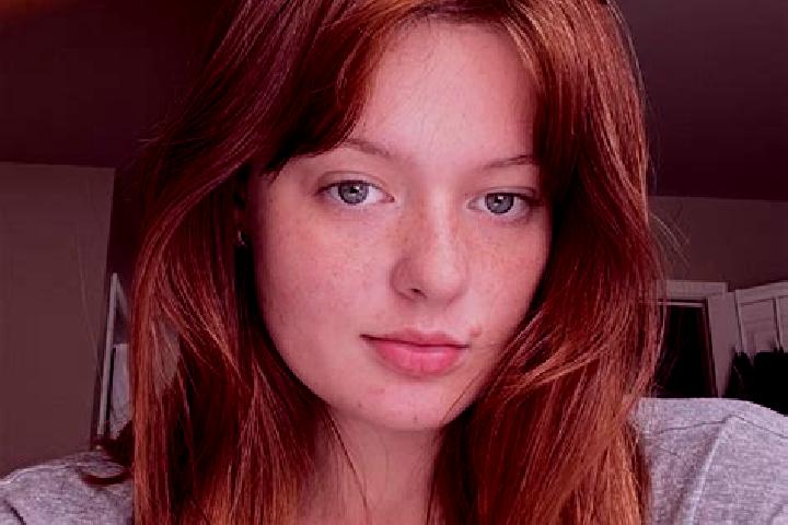 Penelope, 32, a auburn grey-eyed mixed companion based in Sumbersari Wetan. Offering Couples, Fetish, Roleplay. Available for incall and outcall, overnight b...