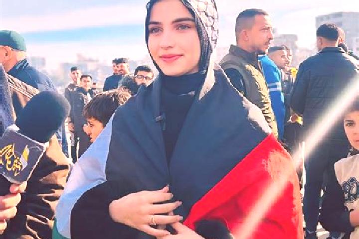 Penelope, 32 — Escort in Hajji Abdal, Iran