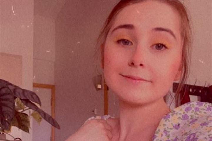 Penelope, 32 — Escort in Lorenz Park, United States