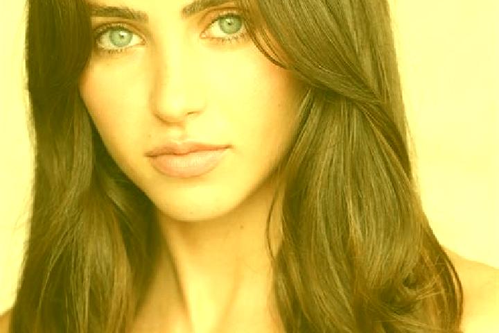 Penelope, 33, a chestnut brown-eyed mixed companion based in Miracatu. Offering Couples, Massage, Striptease. Available for incall and outcall, overnight boo...