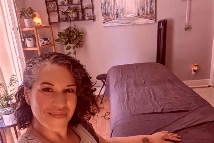 Penelope, 33, a red grey-eyed latina companion based in Khonsa. Offering Tantra, Dinner Date, Erotic Massage. Available for incall and outcall, day and eveni...