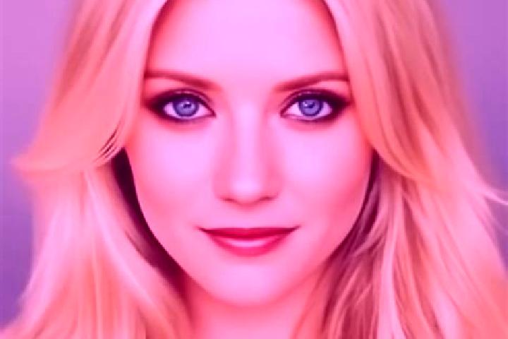 Penelope, 34, a blonde amber-eyed caribbean companion based in Kherdi. Offering CIM, 69, Duos. Available for incall and outcall, day and evening dates.
